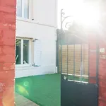 Vakantiehuis Jolie Maison Proche Centre-ville Et Plages *
