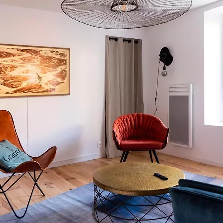 Jolie Maison Proche Centre-ville Et Plages 펜션 *