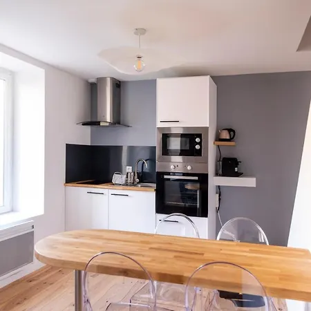 Maison & Jardin - 800m -